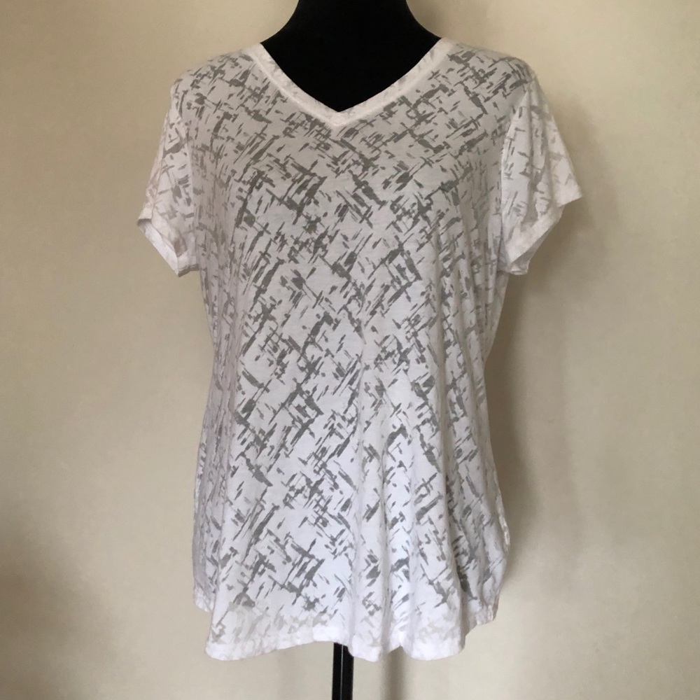 Tek Gear DryTek athletic shirt